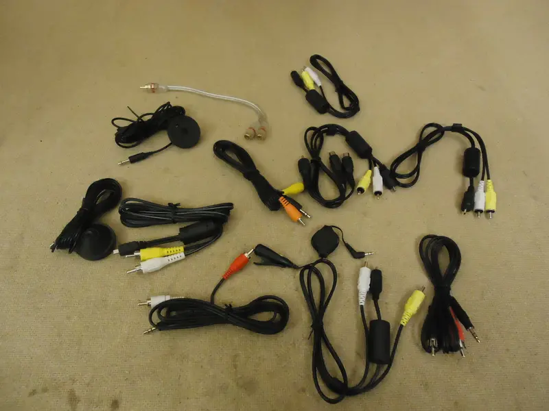 11-Piece Rca Audio/Video Cable Set – Red/Yellow/White Composite (New) 1