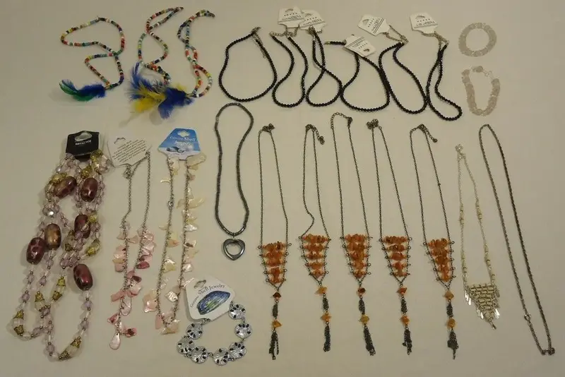23-Piece Designer Jewelry Lot – Shell, Glass, And Plastic Necklaces And Bracelets 1