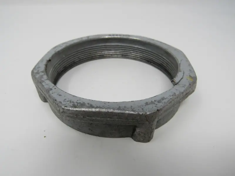 3-1/2" Female Npt Threaded Bushing – Zinc-Galvanized Steel (Used) 1