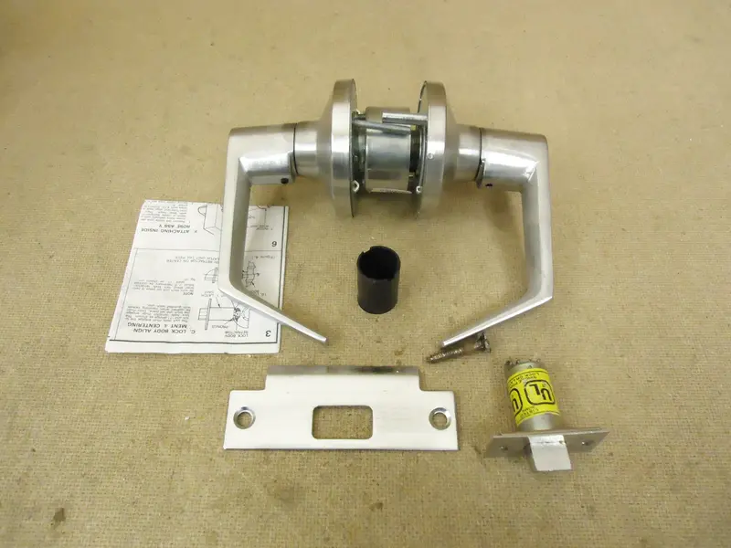 Ada-Compliant Satin Chrome Heavy-Duty Passage Door Lever Set – Model L252D (Used) 1
