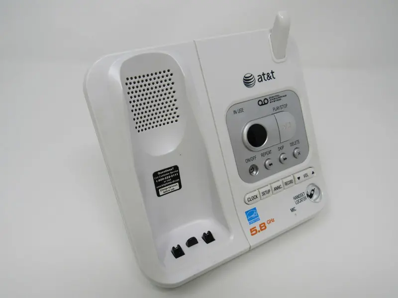 At&T El42408 5.8Ghz Digital Answering System – Energy Star Certified 1