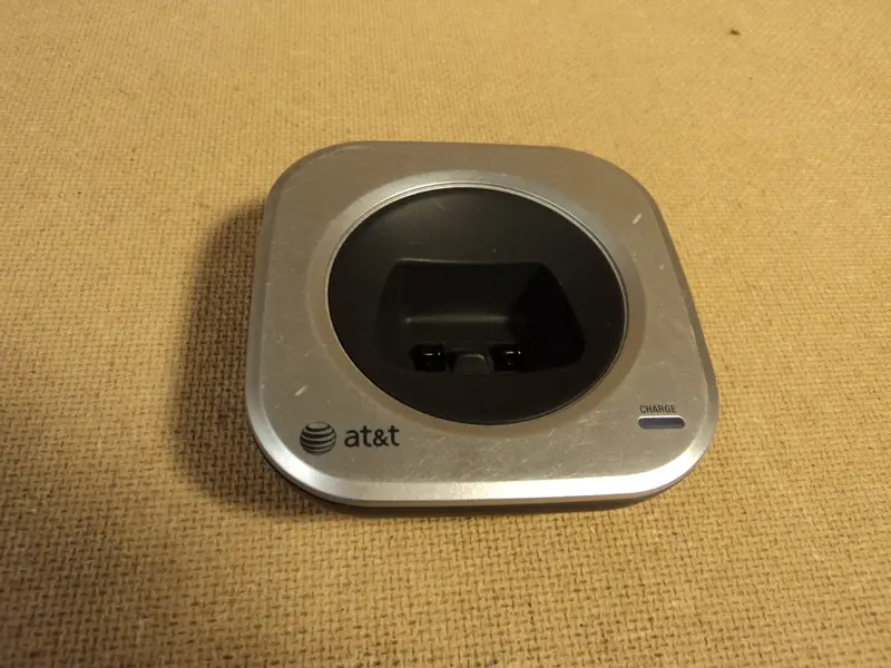 At&T Silver-And-Black Charging Cradle For Cordless Handsets – Model B 1