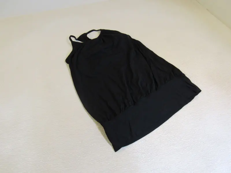 Black Lululemon Tank Top With Built-In Sports Bra For Women, Size 6 – Pre-Owned 1