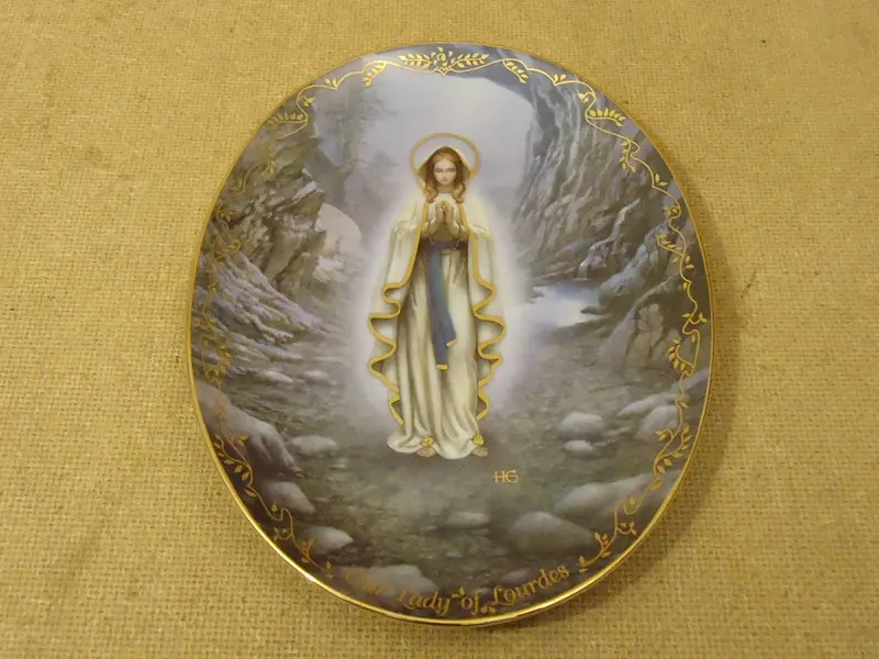 Bradford Exchange Collectible Lourdes Commemorative Plate – No. 10633A, Fine Porcelain 1