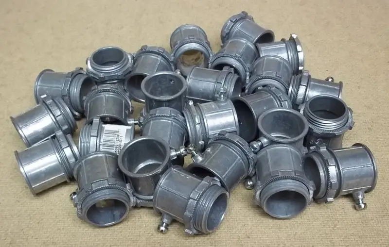 Bridgeport 232-Dc2 Set-Screw Connector – For 1" Emt, Pack Of 26 (Brand New) 1