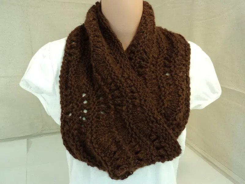 Brown Lace-Design Alpaca Cowl Wrap (Adult Female, No Tags) – Handcrafted 1