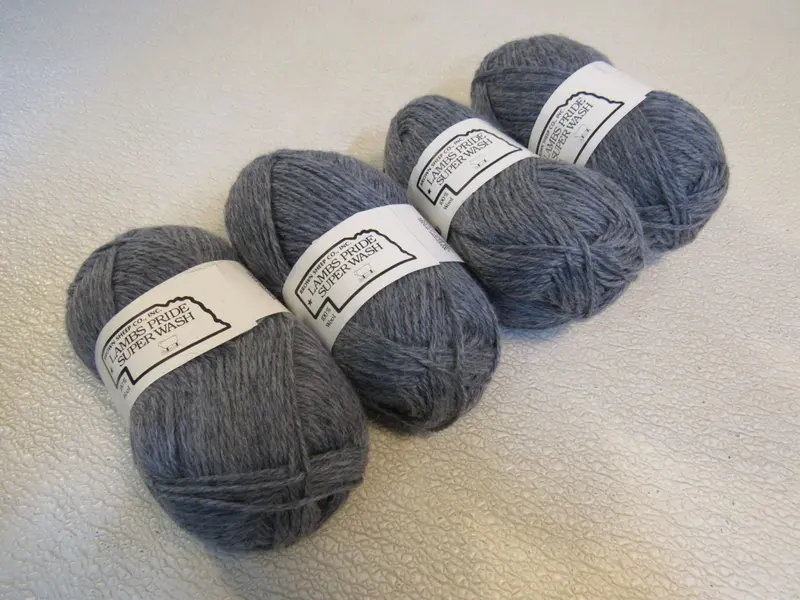 Brown Sheep Lambs Pride Superwash Yarn In Blue Diamond – 4 Skeins (200 Yds Each) 1