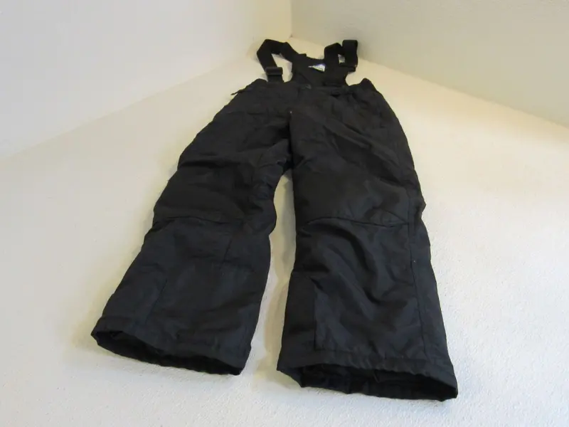 Calvin Klein Slalom Kids Winter Set – Coat & Overall Pant, Black/Blue, Size S/M (Refurbished) 1