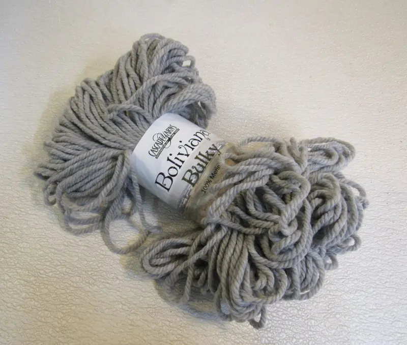 Cascade Bolivian Bulky Yarn In Silver – 1 Skein, 175 Yards, 100% Merino Wool 1