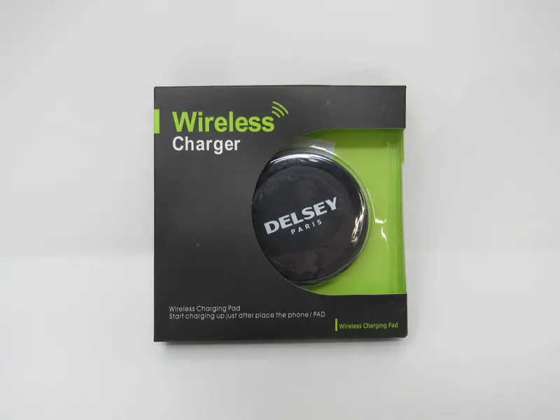 Delsey Paris Dual-Tone Wireless Charging Pad – Black & White Qi-Compatible Charger – Brand New 1