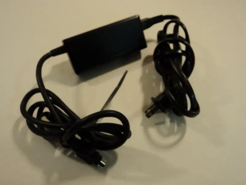 Dual-Output Switching Power Adapter – 5V/1.5A & 12V/1.8A, Pa-215 – Previously Used 1