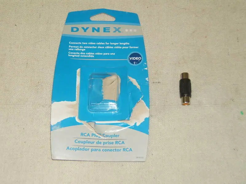 Dynex Dx-Ad107 Video Cable Plug Coupler – Dual Rca Or Composite Connector (New) 1