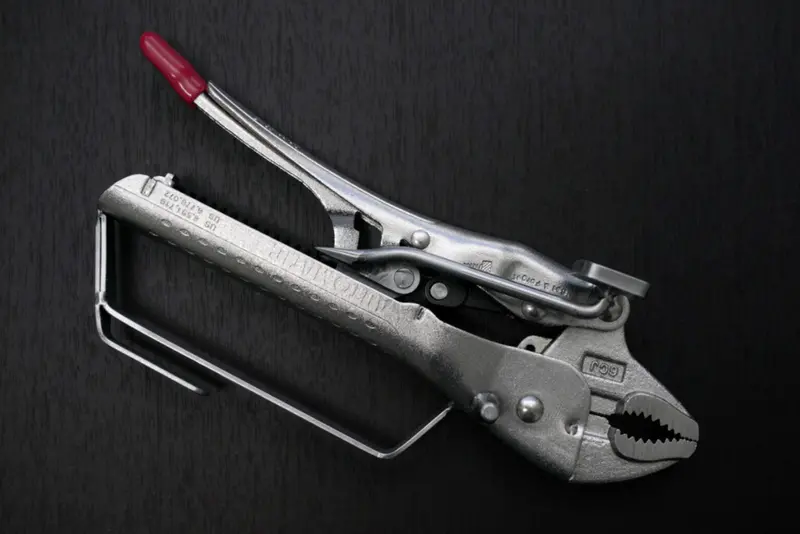 Easypliers 6-Inch Round-Jaw Locking Plier 1