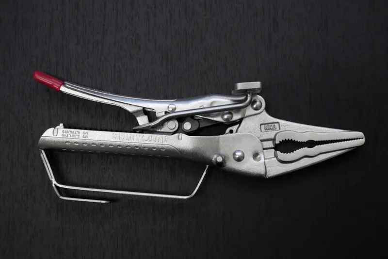Easypliers 7-Inch Long-Nose Locking Plier 1