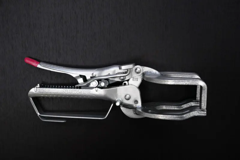 Easypliers 9-Inch Fork-Jaw Locking Plier 1