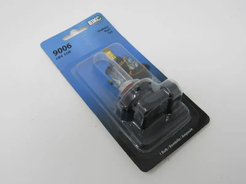Eiko Hb4 Halogen Headlight Bulb – 12.8V, 55W (9006-Bp) 1