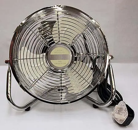 Ewi Egpf1808Ccx 8-Inch Compact Desk Fan – 220V Air Circulator 1
