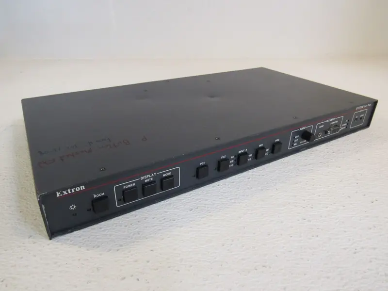 Extron System 5Cr Plus Av Switcher (Model 33-559-01A) – Pre-Owned 1