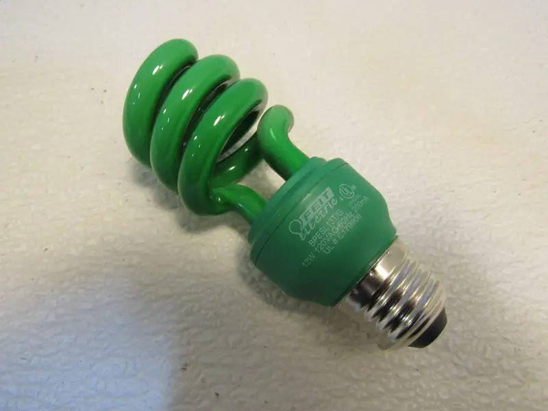 Feit Electric E26 Green Fluorescent Bulb – 13W, 120V, 60Hz (Pre-Owned) 1