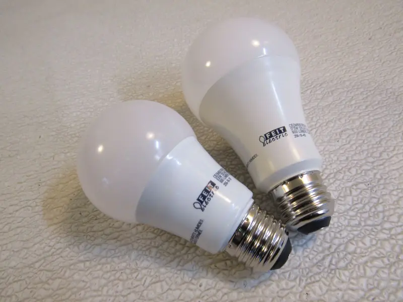 Feit Electric Led Bulbs – 2-Pack, 17.5W Equivalent, 1600 Lumens, 120V – Pre-Owned 1