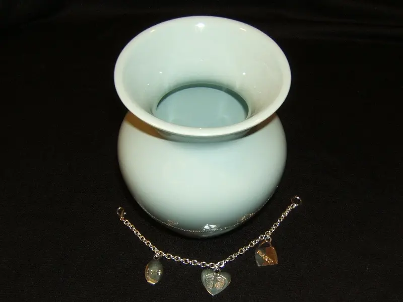Ftd Baby Boy Blue Ceramic Vase – 6.25" X 5", Silver Charm Chain Detail (New) 1