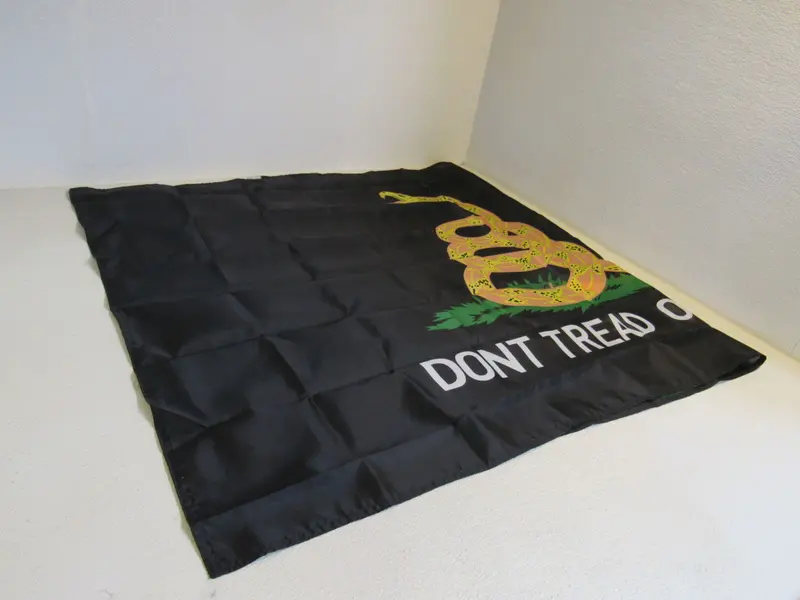 Gadsden 'Don’T Tread On Me' American Flag – 36 In × 60 In Classic Patriotic Design 1