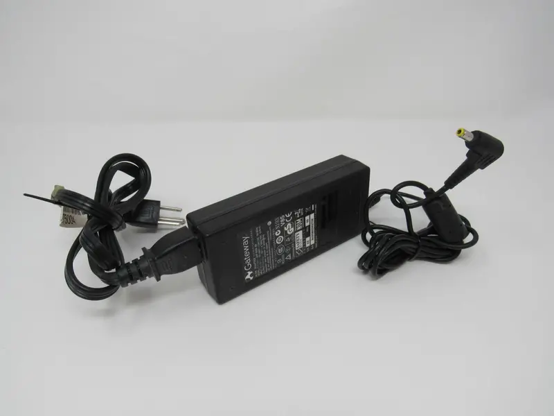 Gateway Adp-90Sb Bb Universal Ac/Dc Adapter – 19V, 4.74A – 100–240V Input – Refurbished 1