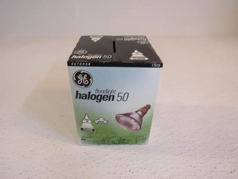 Ge Par38 Halogen Flood Light – 50W, E26 Base, Clear Bulb, 2000-Hour Life 1