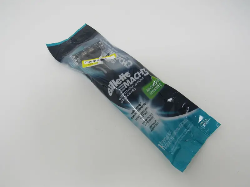 Gillette Mach3 Sensitive Disposable Razor With Lubrastrip – New 1