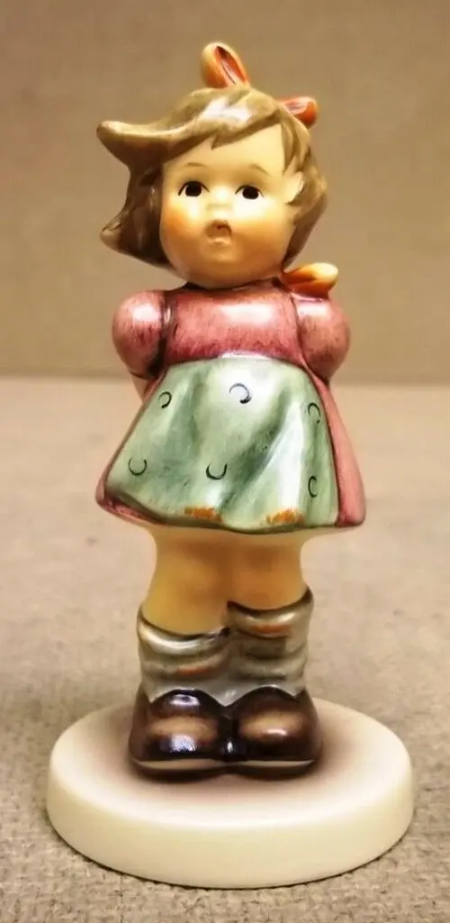 Goebel Hummel 'Free Spirit' Figurine #1054 – Vintage Little Girl, 3.5-In First Issue (Used) 1