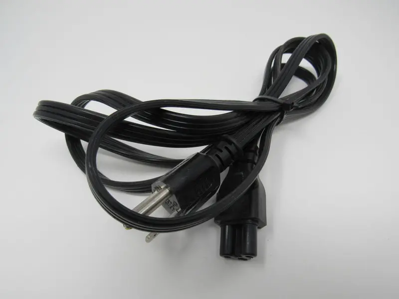 I Sheng Compact Power Cord – 5.5 Ft, Nema 5-15P To Iec C5 (Is-034) (New) 1