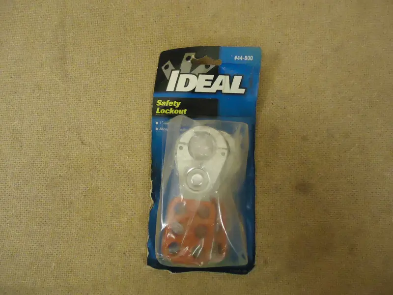 Ideal 3-Piece Safety Lockout Kit – 1-Inch Jaw Capacity, Supports Up To 6 Padlocks 1