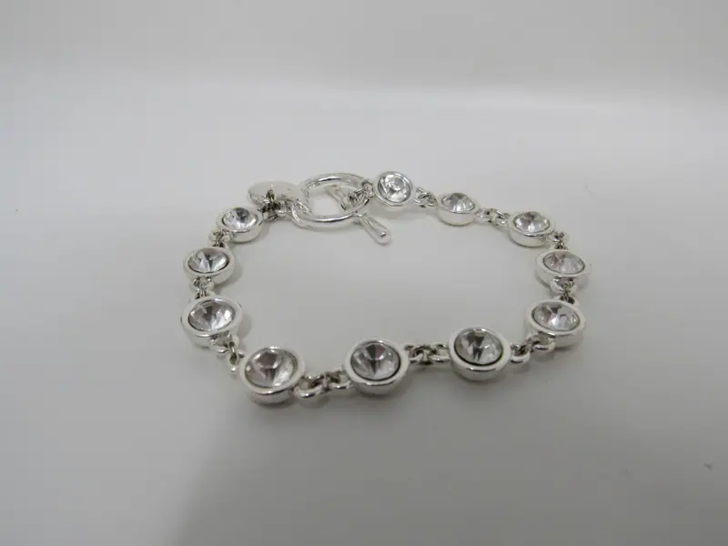 Jny Silver Chain Bracelet Featuring Clear Crystals – Women'S Designer Style 1