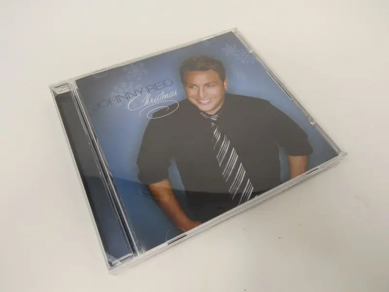 Johnny Reid – Christmas Cd (Johnny Mac Entertainment & Moraine Records, Used) 1