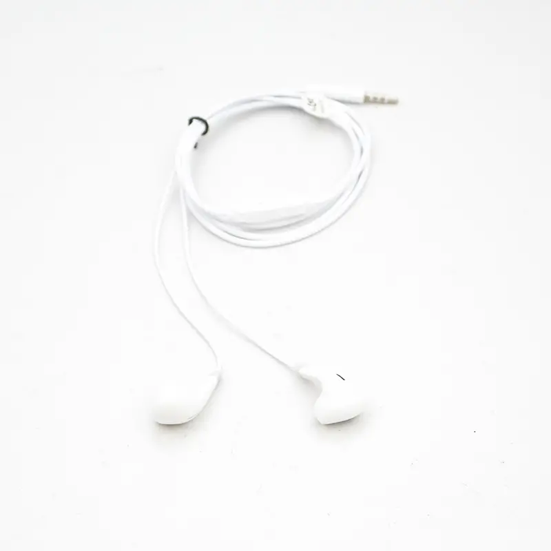 Klgo Ks-33K In-Ear Earphones – Sleek White Design With Clear Sound 1