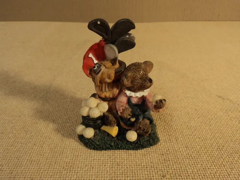 K'S Collection Golf Bear Resin Figurine – 2.5" × 3" × 4", Hand-Painted Detail 1