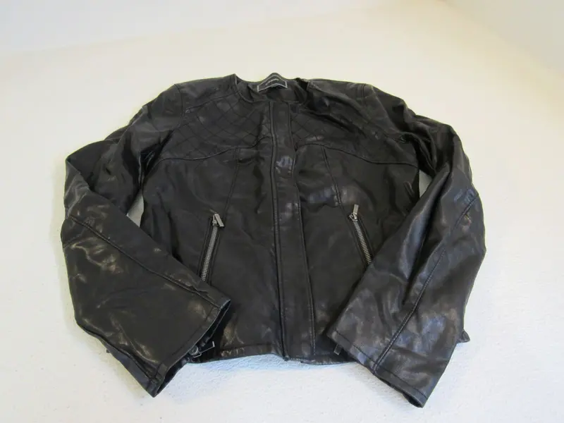 Le Château Black Faux Leather Jacket For Women — Small Adult Size, Pre-Loved 1