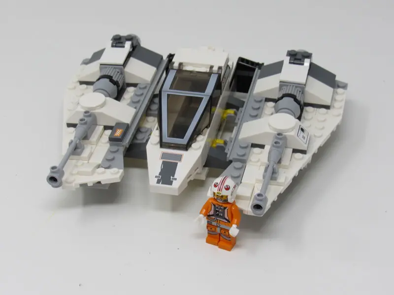 Lego Star Wars Snowspeeder At-At Chase Set 75049 – Used 1