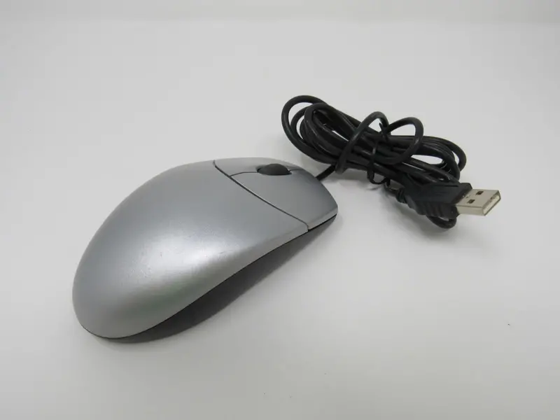 Logitech M-Ur89 Wired Optical Usb Mouse – Precision Tracking 1