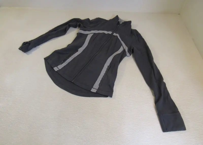 Lululemon Dark Gray Full-Zip Sweatshirt For Women – Size 8, Premium Fabric, Gently Used 1