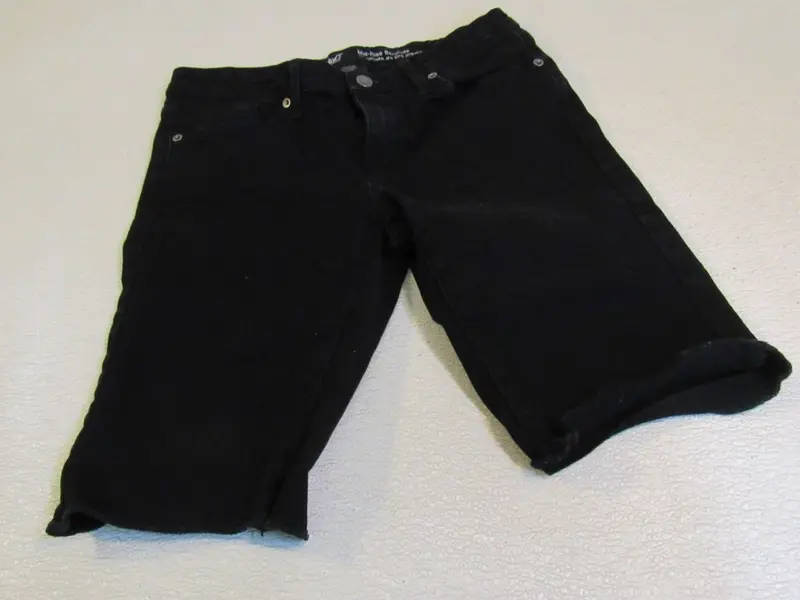Massimo Denim Women'S Black Mid-Rise Bermuda Shorts – Cotton-Polyester-Lycra Blend – Size 8 (Pre-Owned) 1