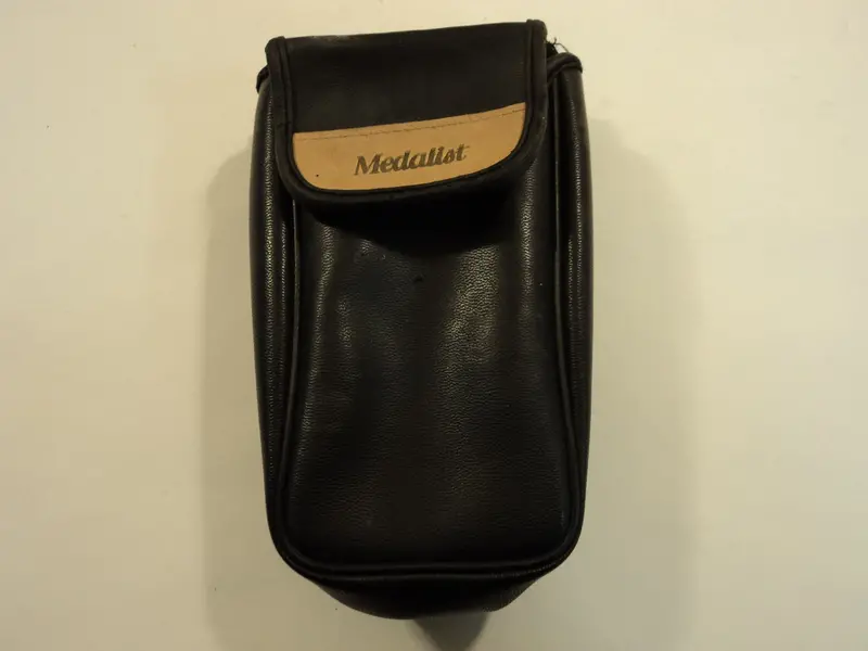 Medalist Carry Bag – 6" × 3" × 2", Sleek Black Design – Gently Used 1