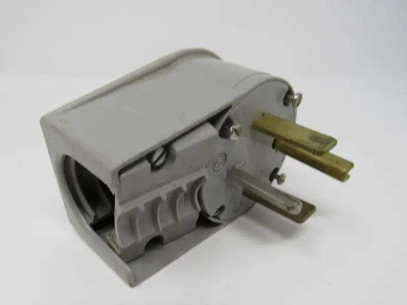 Nema 14-30 30A 125/250V Angle-Blade Male Plug – Standard Duty, Used 1
