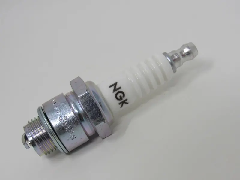 Ngk B65 Spark Plug – Classic Non-Resistor Plug For Vintage Applications 1