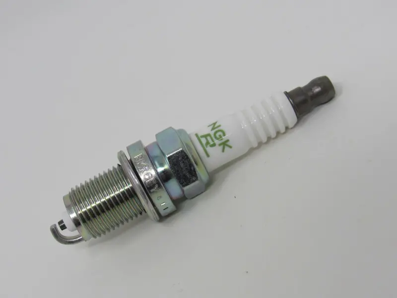 Ngk V-Power Bkr6Ey Spark Plug – High-Stability Electrode Configuration 1