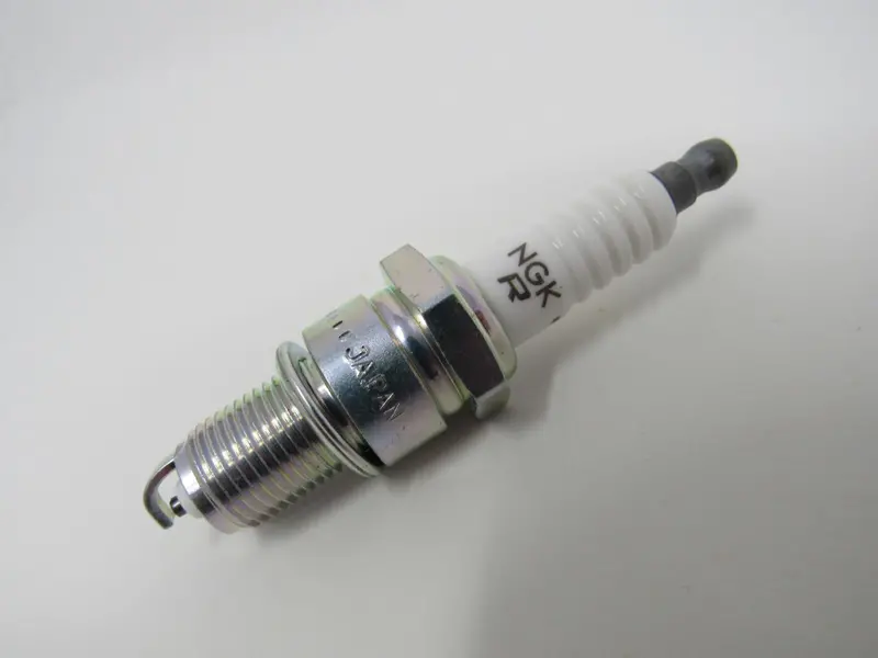 Ngk V-Power Spark Plug (Gr5, #2851) – High-Output Copper Electrode Plug 1