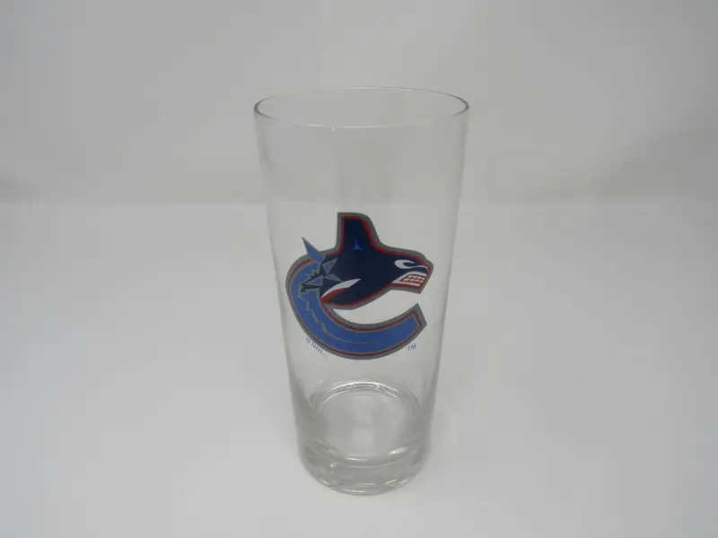 Nhl Vancouver Canucks Vintage Clear Glass Tumbler – Classic Team Design – Pre-Owned 1