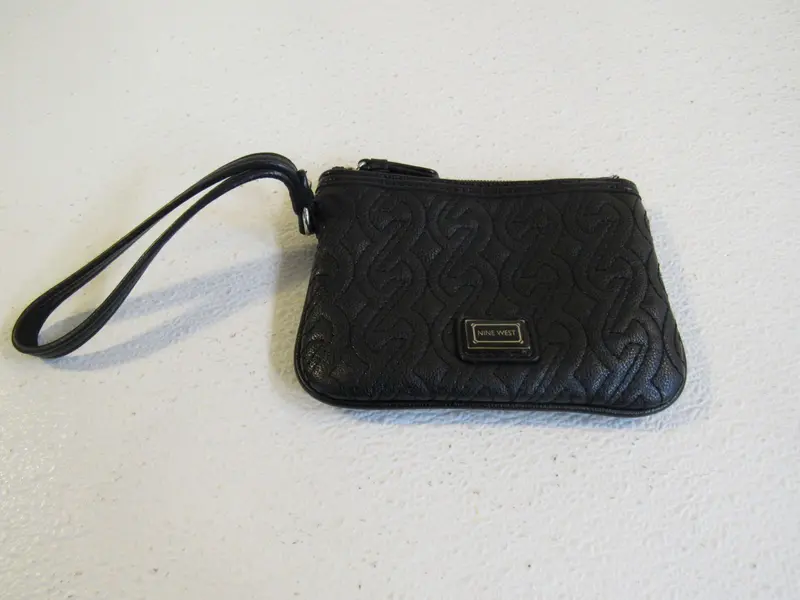 Nine West Black Wristlet Purse – Compact Manmade Leather Accessory, Pre-Owned 1