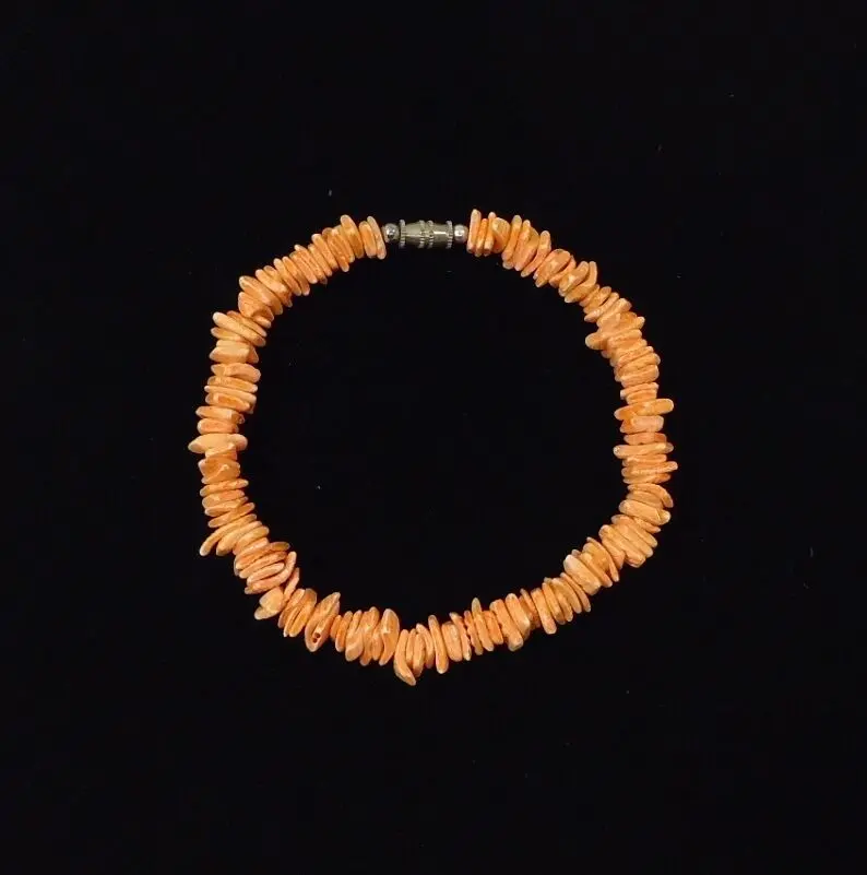 Orange-Rust Shell Bracelet – 10-Inch Barrel-Clasp Warm-Tone Accent 1