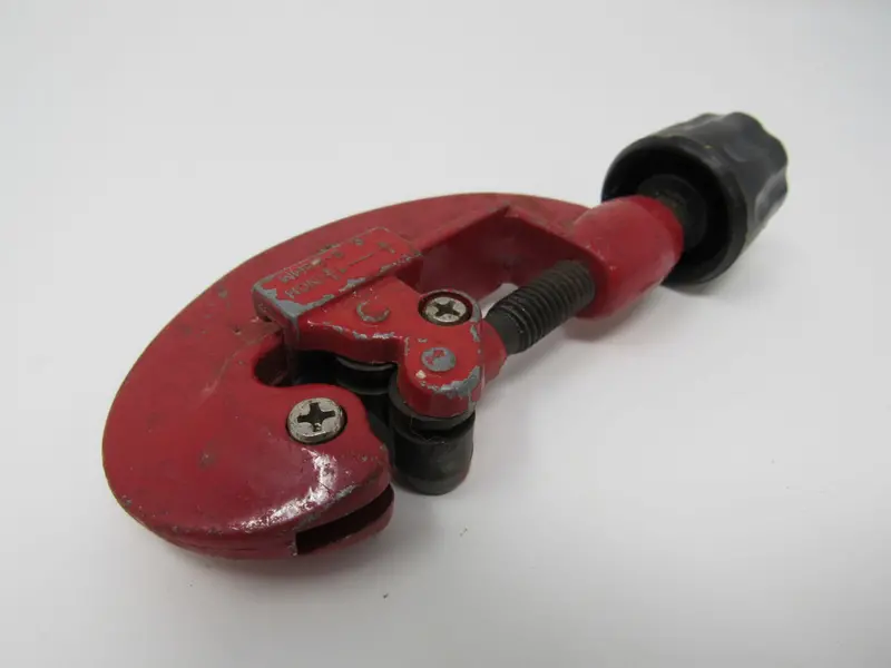 Professional Pipe Cutter For 1/8–1-1/8 Inch (3–28 Mm) Tubing – Vintage Plumbing Tool 1